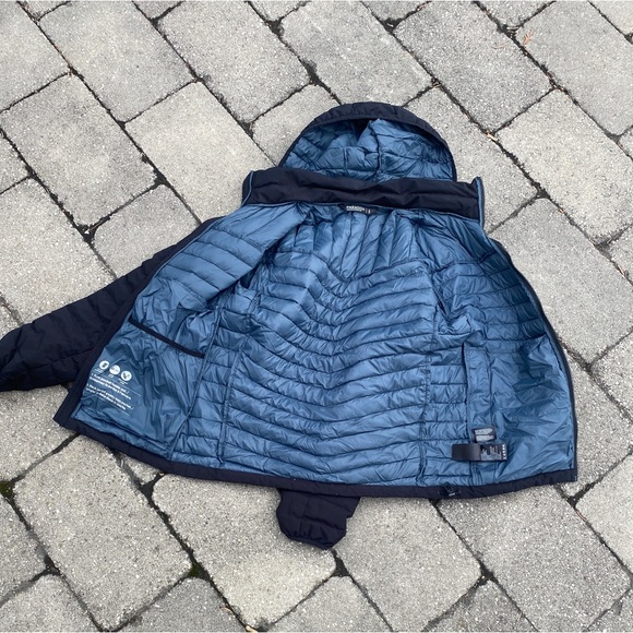 Mens Puffer jacket - Picture 2 of 3